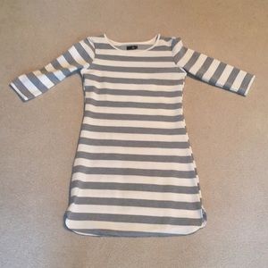 Gray and white long sleeve cotton dress